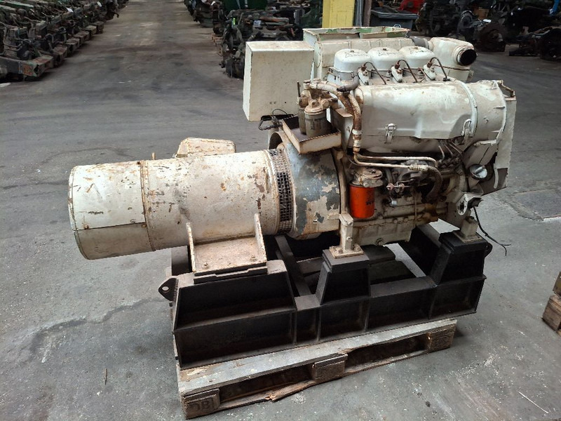 Deutz F3L912 - Piesă de schimb: Foto 4 Deutz F3L912 - Piesă de schimb: Foto 4