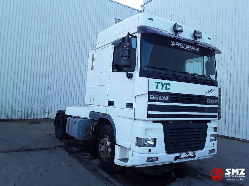 DAF XF 430 Spacecab Euro 2 - Cap tractor: Foto 1 DAF XF 430 Spacecab Euro 2 - Cap tractor: Foto 1