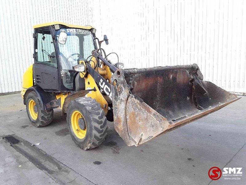 JCB 406 3892 h - Încărcător frontal pe pneuri: Foto 1 JCB 406 3892 h - Încărcător frontal pe pneuri: Foto 1