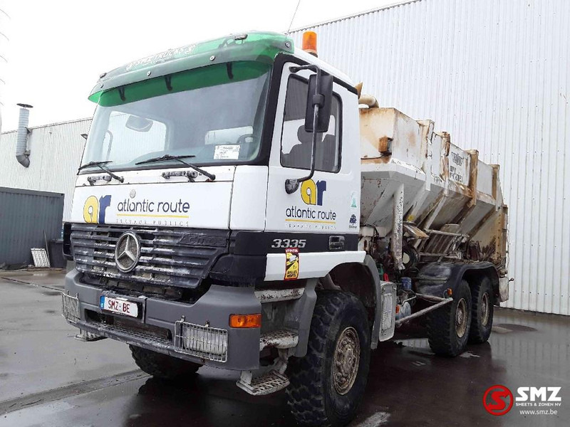 Mercedes-Benz Actros 3335 6x6 88000km manual - Autopompă de beton: Foto 3 Mercedes-Benz Actros 3335 6x6 88000km manual - Autopompă de beton: Foto 3