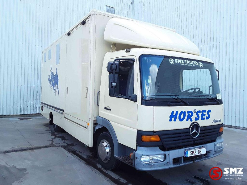 Mercedes-Benz Atego 815 - Camion furgon: Foto 1 Mercedes-Benz Atego 815 - Camion furgon: Foto 1