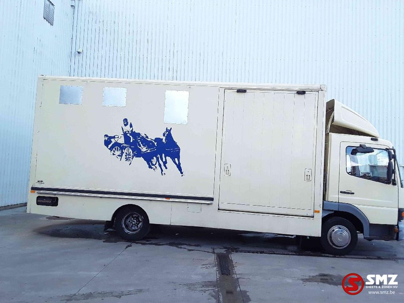 Mercedes-Benz Atego 815 - Camion furgon: Foto 4 Mercedes-Benz Atego 815 - Camion furgon: Foto 4