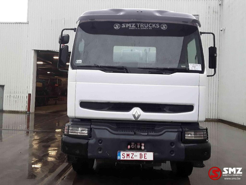 Renault Kerax 300 manual pump - Autobetonieră: Foto 2 Renault Kerax 300 manual pump - Autobetonieră: Foto 2