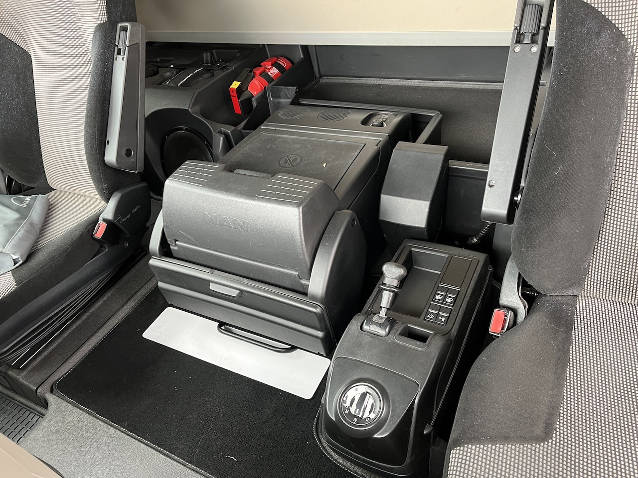 MAN TGX 26.500 6x2 Fahrgestell Lenk-Liftachse AHK - Camion: Foto 3 MAN TGX 26.500 6x2 Fahrgestell Lenk-Liftachse AHK - Camion: Foto 3