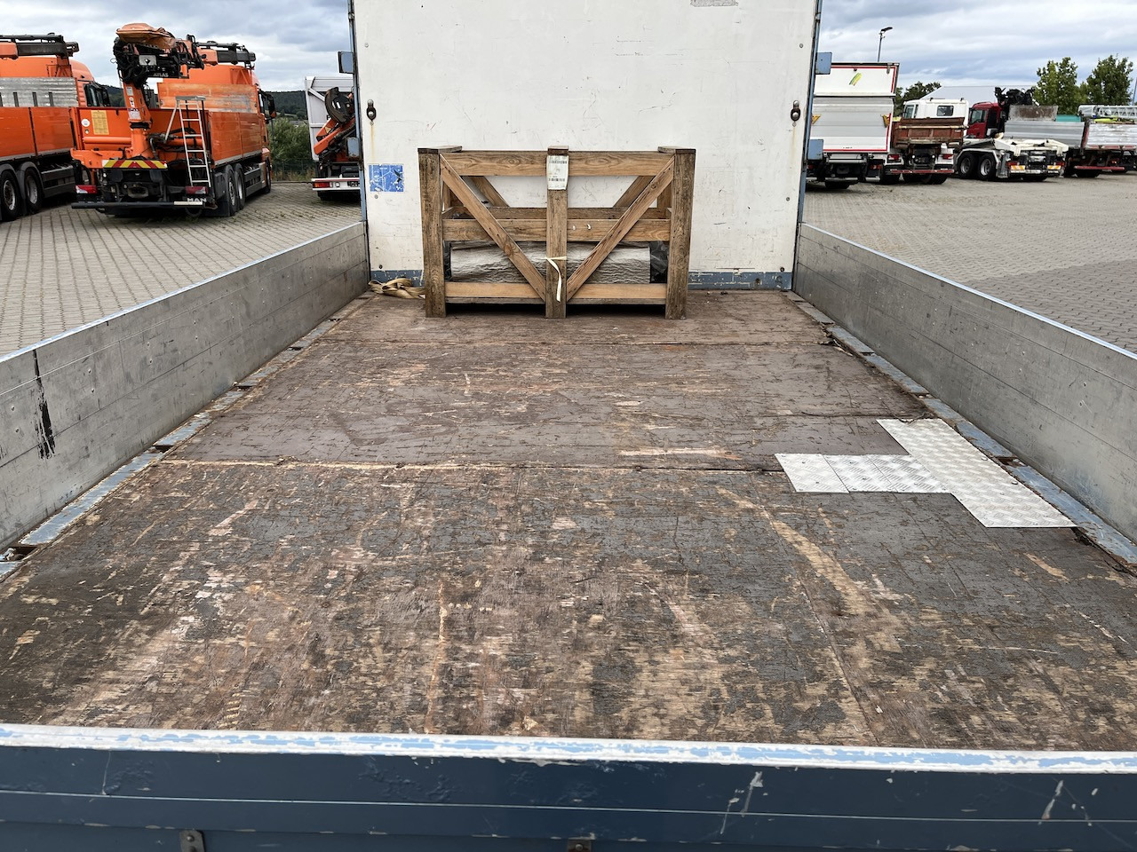 MAN TGL 8.220 4x2 Pritsche AHK - Autoutilitară cu platformă: Foto 4 MAN TGL 8.220 4x2 Pritsche AHK - Autoutilitară cu platformă: Foto 4