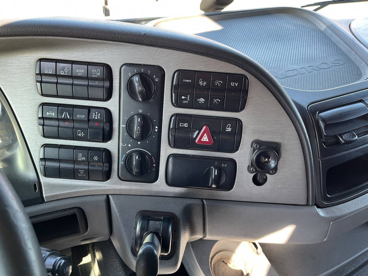 Mercedes-Benz 2541 6x2 Atlas 135.2E Pritsche 8,20 m - Camion cu prelată, Camion cu macara: Foto 5 Mercedes-Benz 2541 6x2 Atlas 135.2E Pritsche 8,20 m - Camion cu prelată, Camion cu macara: Foto 5