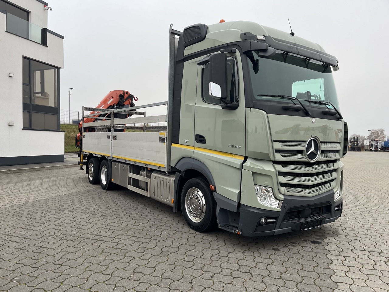 Mercedes-Benz Actros 2545 6x2 EFFER Atlas 265-A6 Lenk- Liftachse - Camion platformă, Camion cu macara: Foto 2 Mercedes-Benz Actros 2545 6x2 EFFER Atlas 265-A6 Lenk- Liftachse - Camion platformă, Camion cu macara: Foto 2