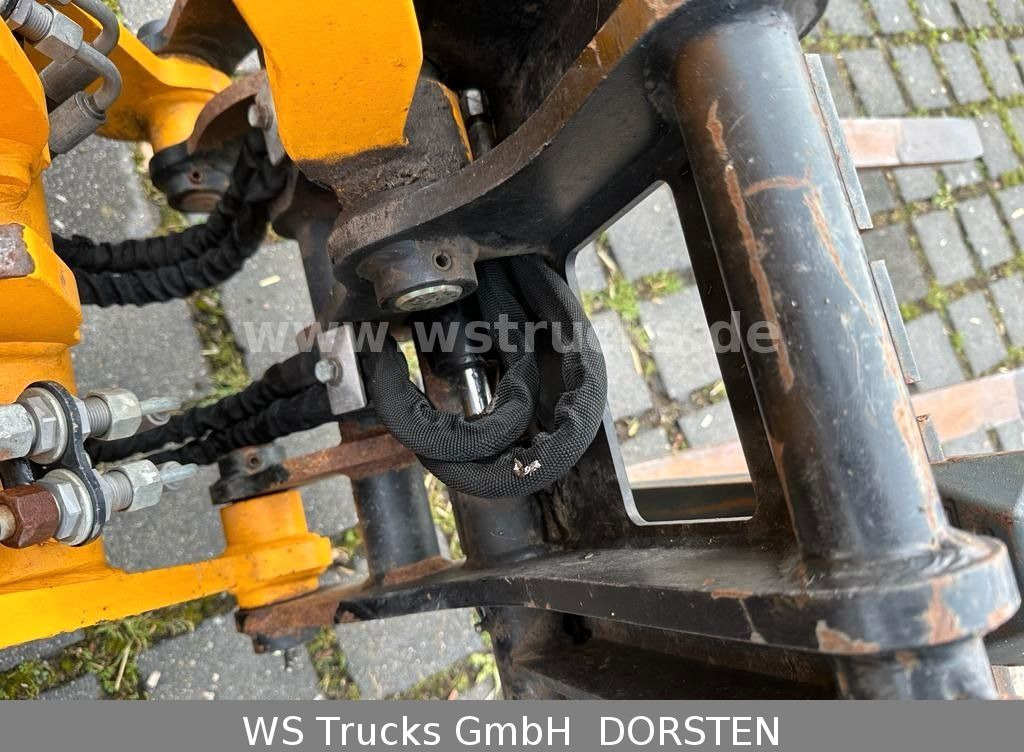 Schäffer 2428 SLT Fahrerschutzkabine , Gabel , Schaufel - Încărcător frontal pe pneuri: Foto 2 Schäffer 2428 SLT Fahrerschutzkabine , Gabel , Schaufel - Încărcător frontal pe pneuri: Foto 2