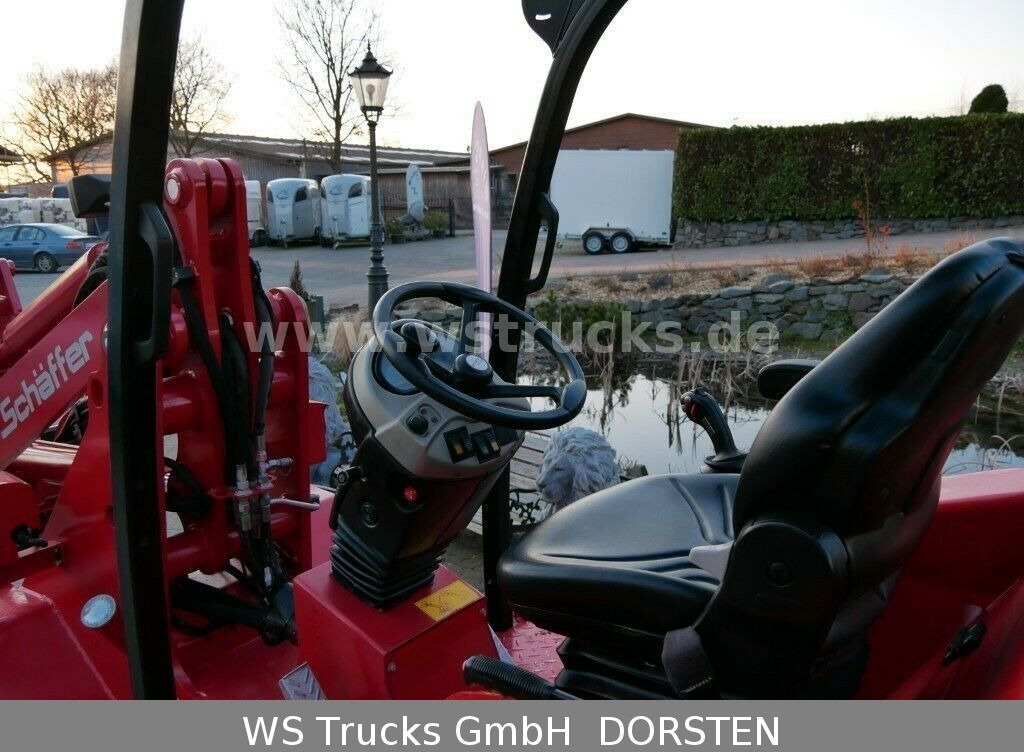Schäffer 4260 Neuwertig Typ L-H - Încărcător frontal pe pneuri: Foto 2 Schäffer 4260 Neuwertig Typ L-H - Încărcător frontal pe pneuri: Foto 2