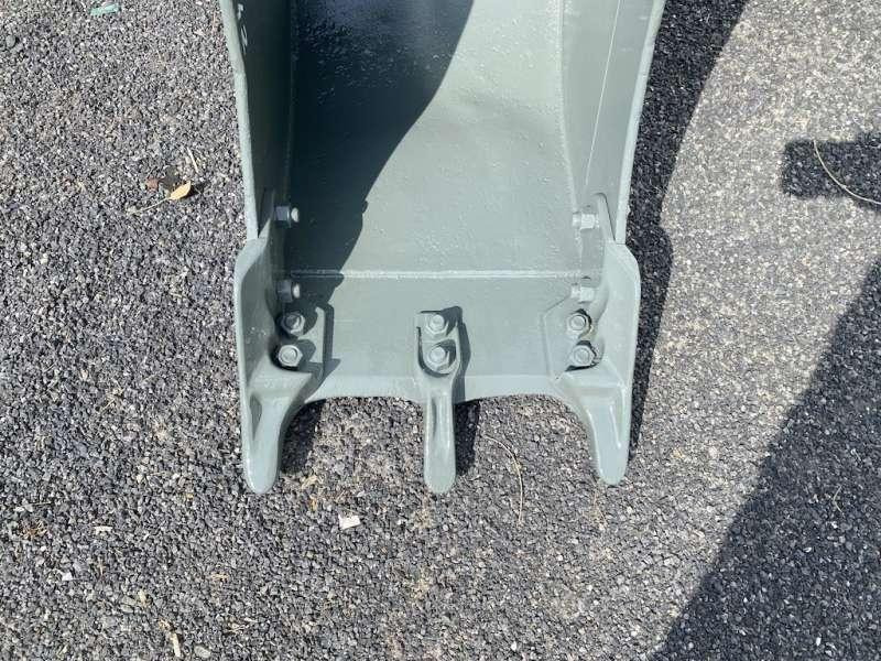 VOLVO BL71 - 450mm - Cupă excavator: Foto 2 VOLVO BL71 - 450mm - Cupă excavator: Foto 2