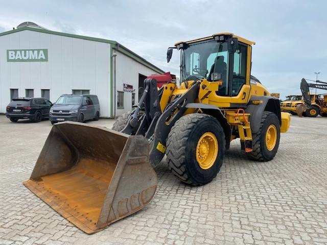 Volvo L 70 H MIETE / RENTAL (12005472) - Încărcător frontal pe pneuri: Foto 1 Volvo L 70 H MIETE / RENTAL (12005472) - Încărcător frontal pe pneuri: Foto 1