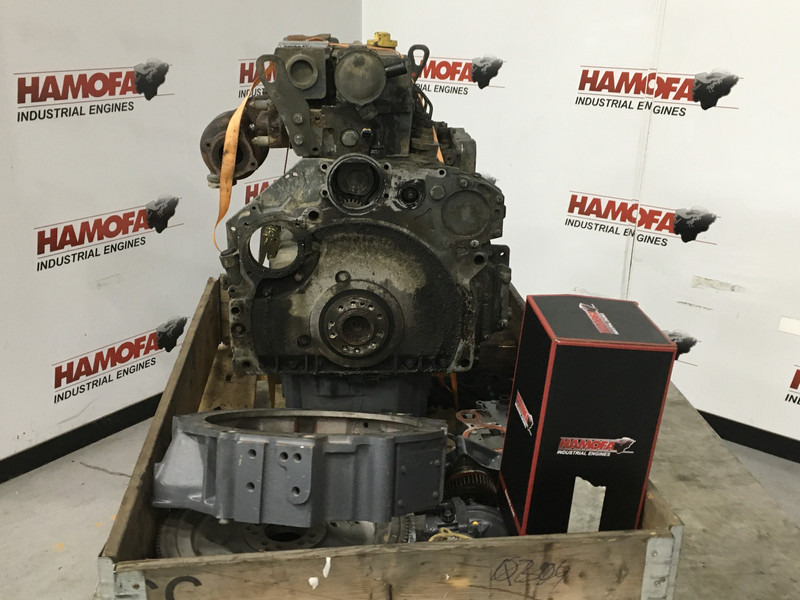 Deutz TCD2012L04 2V FOR PARTS - Utilaje constructii: Foto 4 Deutz TCD2012L04 2V FOR PARTS - Utilaje constructii: Foto 4