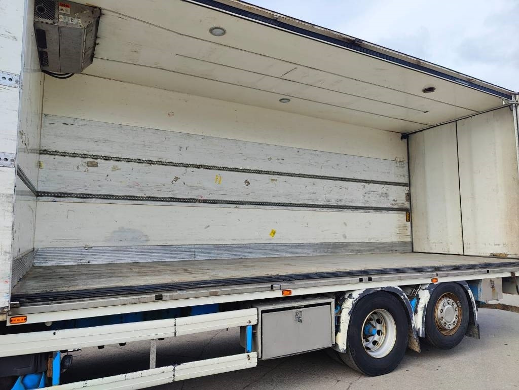 Scania R-500 6x2 4900 - Camion furgon: Foto 5 Scania R-500 6x2 4900 - Camion furgon: Foto 5