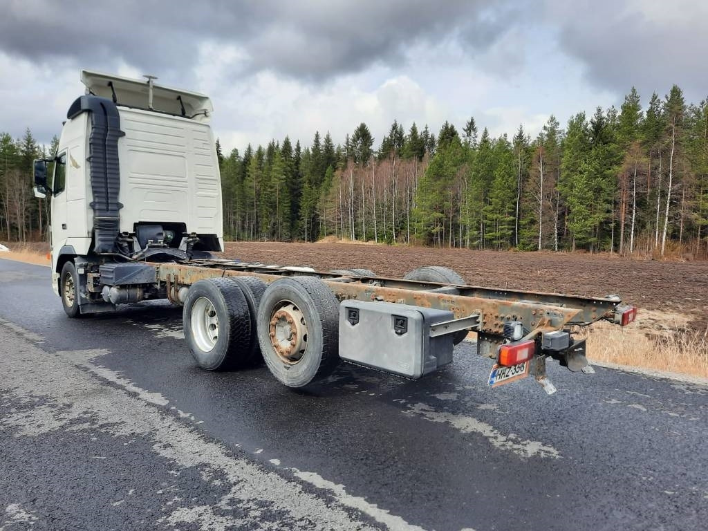 Volvo FH13 - Camion şasiu: Foto 3 Volvo FH13 - Camion şasiu: Foto 3