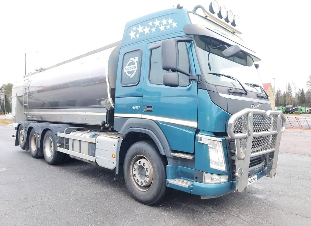 Volvo FM 13 - Camion cisternă: Foto 2 Volvo FM 13 - Camion cisternă: Foto 2