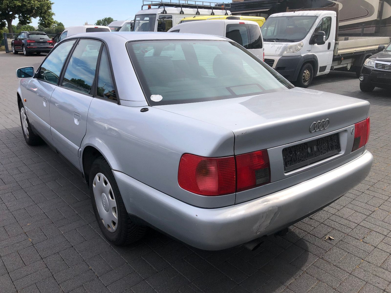 Audi A6 C4 1.8 Automatik - Berlină/ Sedan: Foto 4 Audi A6 C4 1.8 Automatik - Berlină/ Sedan: Foto 4