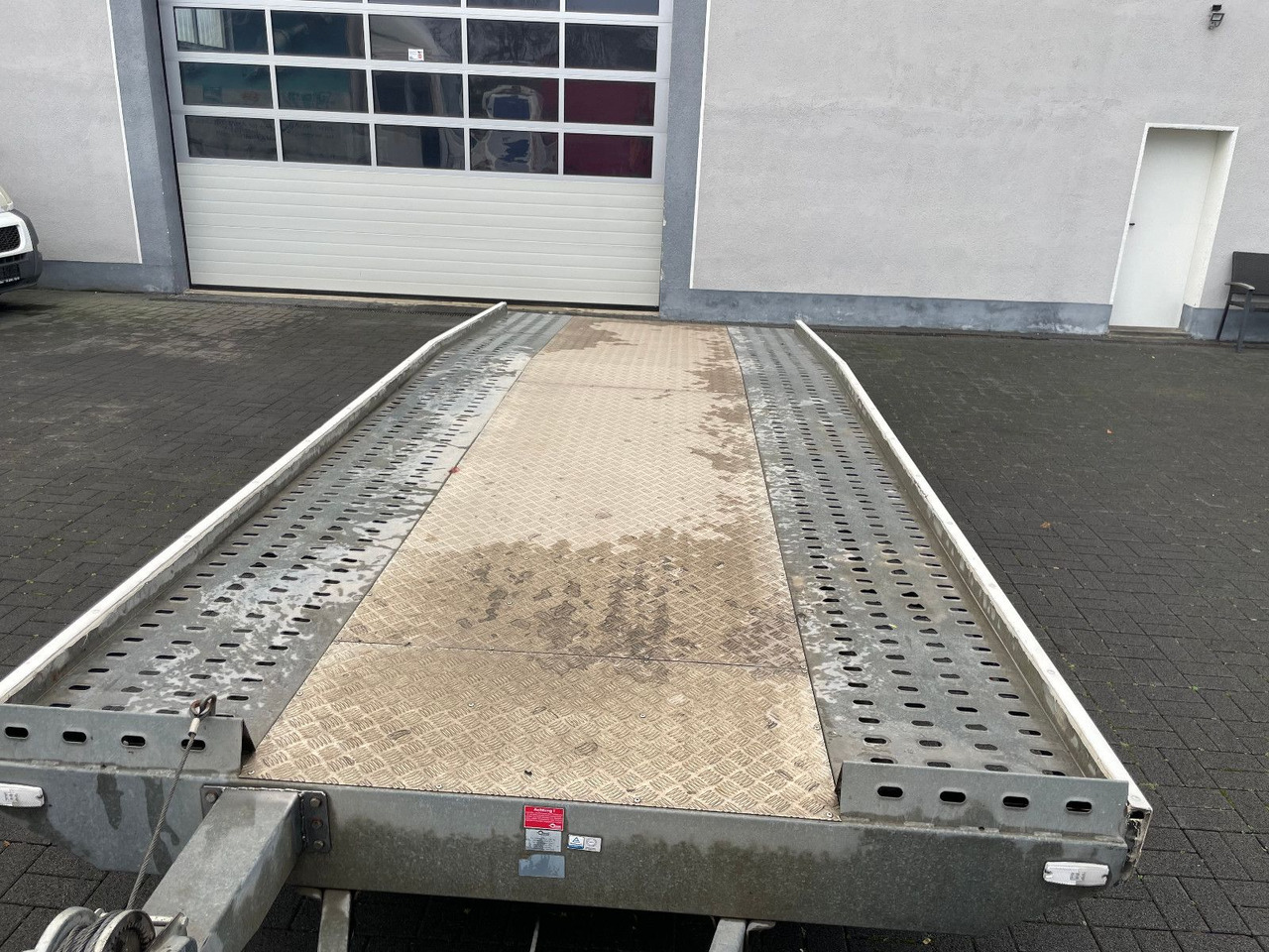 Blyss Jupiter Pro F 350, 550 X 210 cm. - Remorcă transport auto: Foto 4 Blyss Jupiter Pro F 350, 550 X 210 cm. - Remorcă transport auto: Foto 4