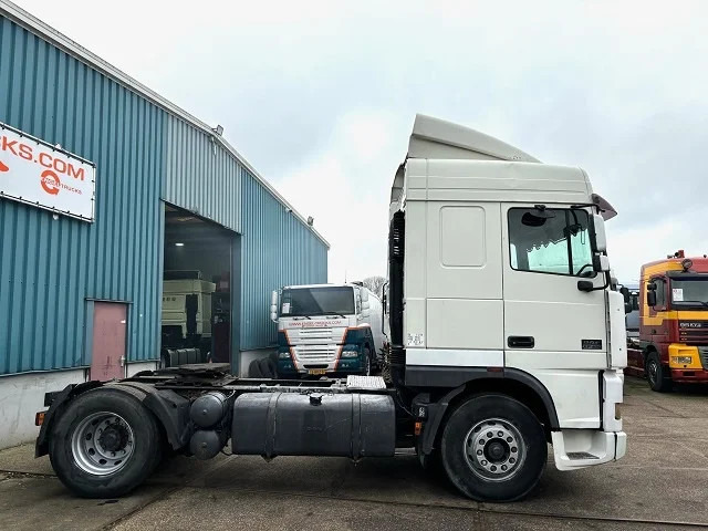 DAF 95.380 XF SPACECAB (EURO 2 (MECHANICAL PUMP & INJECTORS) / ZF16 MANUAL GEARBOX / AIRCONDITIONING) - Cap tractor: Foto 4 DAF 95.380 XF SPACECAB (EURO 2 (MECHANICAL PUMP & INJECTORS) / ZF16 MANUAL GEARBOX / AIRCONDITIONING) - Cap tractor: Foto 4