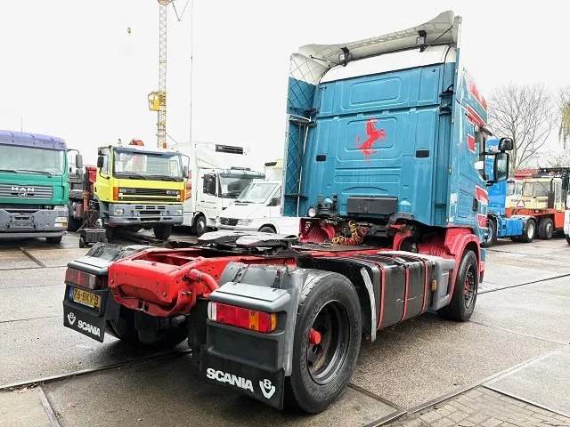 Scania R164-580 V8 TOPLINE COLLECTORS ITEM!! / APK 10-2026!! (12+2 MANUAL GEARBOX / RETARDER / AIRCONDITIONING / 2x TANK / ETC.) - Cap tractor: Foto 3 Scania R164-580 V8 TOPLINE COLLECTORS ITEM!! / APK 10-2026!! (12+2 MANUAL GEARBOX / RETARDER / AIRCONDITIONING / 2x TANK / ETC.) - Cap tractor: Foto 3