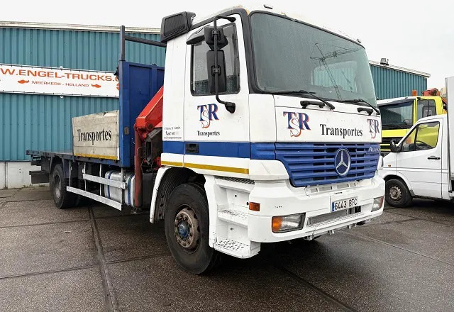 Mercedes-Benz Actros 2031 K WITH PALFINGER PK1101 CRANE (MANUAL GEARBOX / FULL STEEL SUSPENSION / REDUCTION AXLE / REMOTE CONTROL) - Camion cu macara: Foto 2 Mercedes-Benz Actros 2031 K WITH PALFINGER PK1101 CRANE (MANUAL GEARBOX / FULL STEEL SUSPENSION / REDUCTION AXLE / REMOTE CONTROL) - Camion cu macara: Foto 2