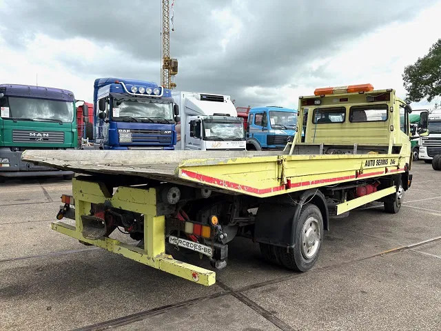 Mercedes-Benz LK 817 AUTO TRANSPORTER (6-CILINDER / FULL STEEL SUSPENSION / MANUAL GEARBOX / WINCH / ETC.) - Camion transport auto: Foto 3 Mercedes-Benz LK 817 AUTO TRANSPORTER (6-CILINDER / FULL STEEL SUSPENSION / MANUAL GEARBOX / WINCH / ETC.) - Camion transport auto: Foto 3
