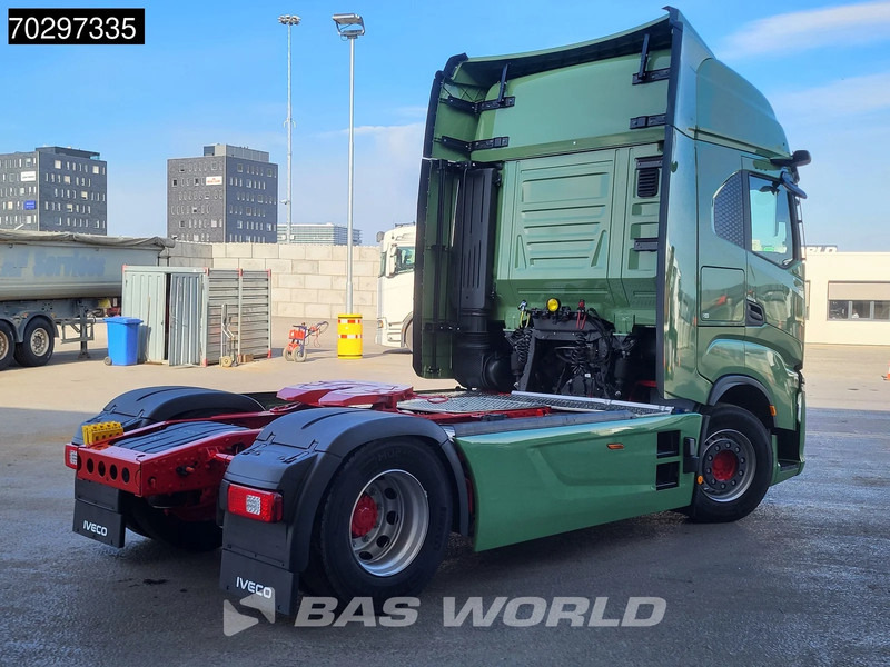 Iveco S-Way 580 4X2 NEW! Electric Steering Standklima Navi ACC LED Euro 6 - Cap tractor: Foto 5 Iveco S-Way 580 4X2 NEW! Electric Steering Standklima Navi ACC LED Euro 6 - Cap tractor: Foto 5