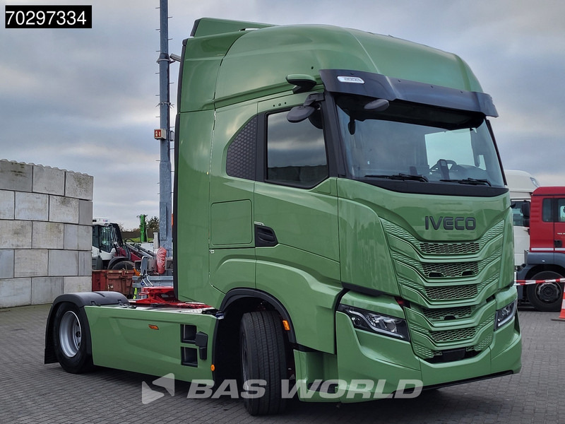 Iveco S-Way 580 4X2 NEW! Standklima Navi ACC LED Euro 6 - Cap tractor: Foto 3 Iveco S-Way 580 4X2 NEW! Standklima Navi ACC LED Euro 6 - Cap tractor: Foto 3