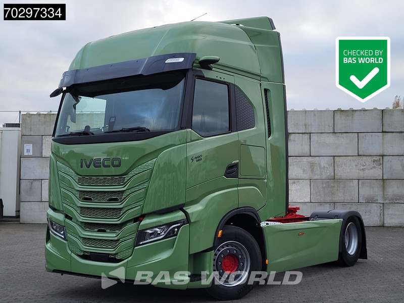 Iveco S-Way 580 4X2 NEW! Standklima Navi ACC LED Euro 6 - Cap tractor: Foto 1 Iveco S-Way 580 4X2 NEW! Standklima Navi ACC LED Euro 6 - Cap tractor: Foto 1