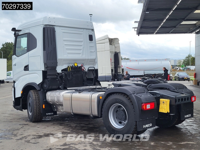Iveco X-Way 500 4X2 NEW! Retarder Big-Axle Standklima MirrorCam Navi LED ACC Euro 6 - Cap tractor: Foto 2 Iveco X-Way 500 4X2 NEW! Retarder Big-Axle Standklima MirrorCam Navi LED ACC Euro 6 - Cap tractor: Foto 2