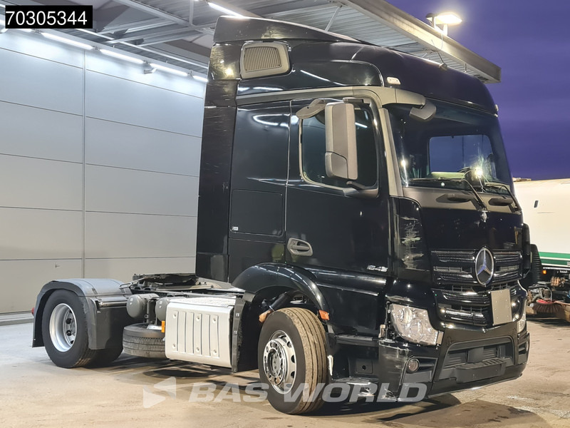Mercedes-Benz Actros 1845 4X2 StreamSpace Euro6 - Cap tractor: Foto 3 Mercedes-Benz Actros 1845 4X2 StreamSpace Euro6 - Cap tractor: Foto 3