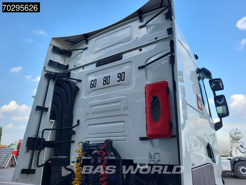 Cap tractor Renault T HIGH 520 4X2 HIGH Hydraulik Euro 6: Foto 11 Cap tractor Renault T HIGH 520 4X2 HIGH Hydraulik Euro 6: Foto 11