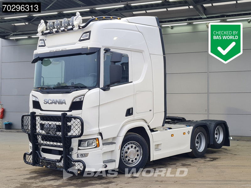 Scania R590 6X2 WB315! Retarder Full-Air 2xTanks Leather ACC Navi LED Euro 6 - Cap tractor: Foto 1 Scania R590 6X2 WB315! Retarder Full-Air 2xTanks Leather ACC Navi LED Euro 6 - Cap tractor: Foto 1
