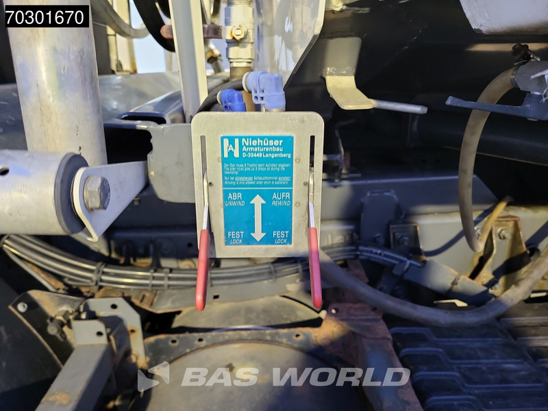 DAF CF75.310 4X2 13500 Lohr tanker 2 compartments ADR Manual Euro 3 - Camion cisternă: Foto 5 DAF CF75.310 4X2 13500 Lohr tanker 2 compartments ADR Manual Euro 3 - Camion cisternă: Foto 5