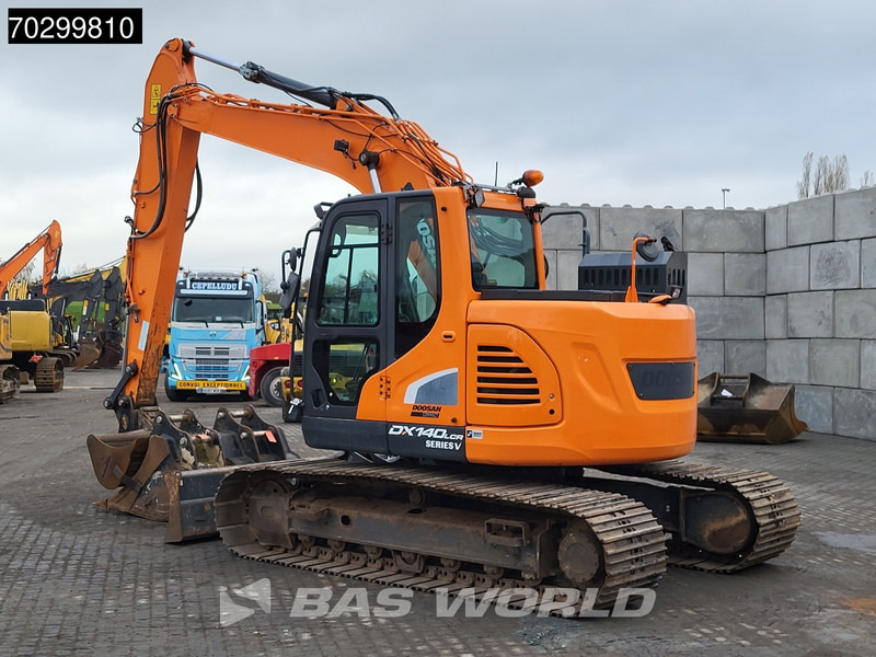 Doosan DX140 LCR-5 BLADE - 3 BUCKETS - Excavator pe şenile: Foto 2 Doosan DX140 LCR-5 BLADE - 3 BUCKETS - Excavator pe şenile: Foto 2