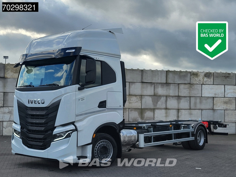 Iveco S-Way 460 4X2 NEW! BDF Navi ACC LED Automatic Euro 6 - Camion transport containere/ Swap body: Foto 1 Iveco S-Way 460 4X2 NEW! BDF Navi ACC LED Automatic Euro 6 - Camion transport containere/ Swap body: Foto 1