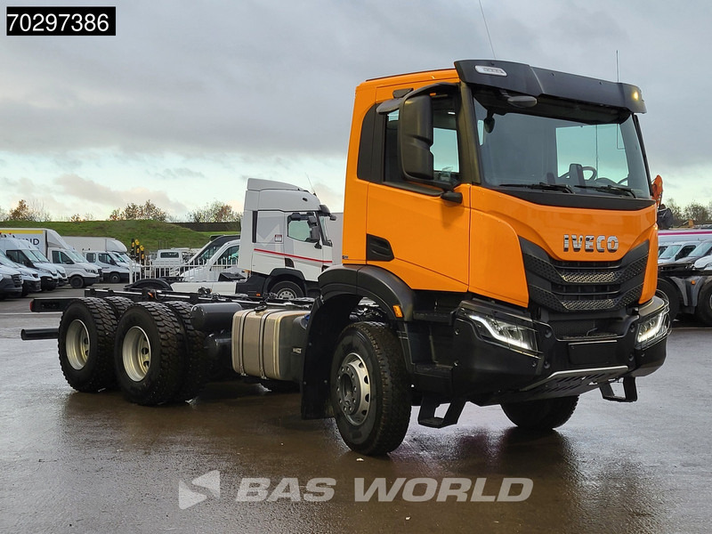 Iveco X-Way 420 6X4 NEW! OFF Chassis steelsuspension Automatic Euro 6 - Camion şasiu: Foto 3 Iveco X-Way 420 6X4 NEW! OFF Chassis steelsuspension Automatic Euro 6 - Camion şasiu: Foto 3