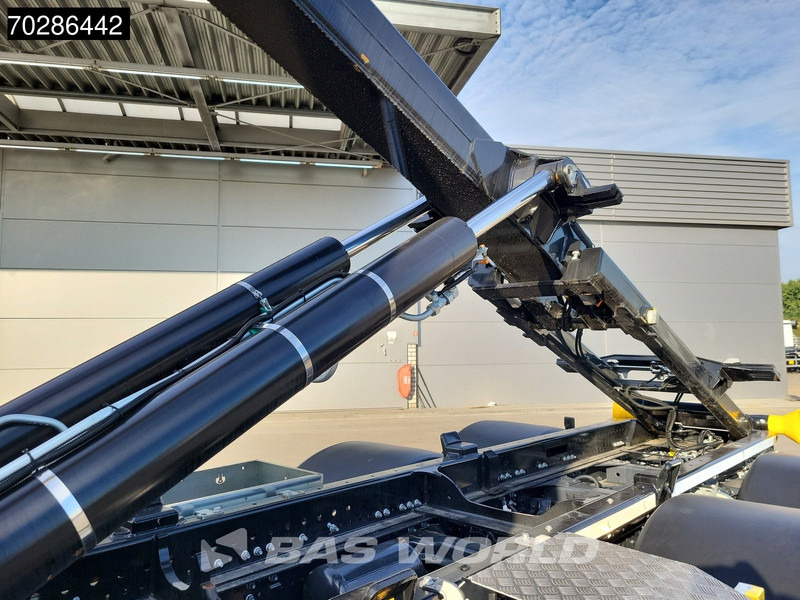 Iveco X-Way 580 6X2 NEW Palfinger PHT20SLD5 Hooklift Lift+steering Axle Automatic Navi ACC LED - Camion cu cârlig: Foto 3 Iveco X-Way 580 6X2 NEW Palfinger PHT20SLD5 Hooklift Lift+steering Axle Automatic Navi ACC LED - Camion cu cârlig: Foto 3