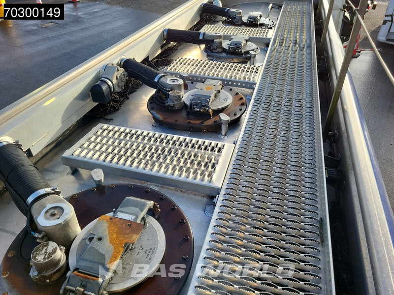 Mercedes-Benz Antos 1824 4X2 13.500Liter Fuel tanker ADR Automatic Euro 6 - Camion cisternă: Foto 5 Mercedes-Benz Antos 1824 4X2 13.500Liter Fuel tanker ADR Automatic Euro 6 - Camion cisternă: Foto 5