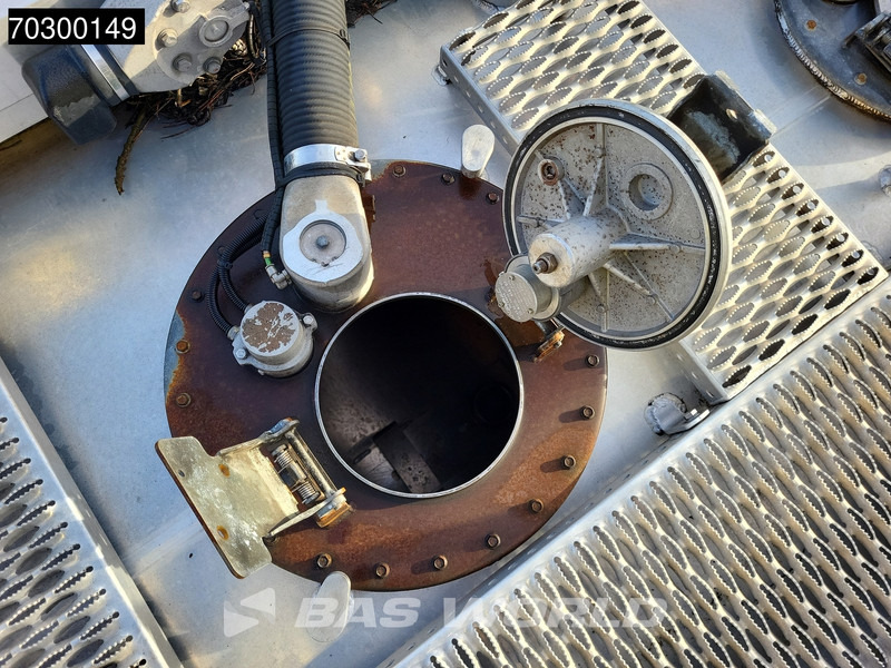 Camion cisternă pentru transport de combustibili Mercedes-Benz Antos 1824 4X2 13.500Liter Fuel tanker ADR Automatic Euro 6: Foto 6