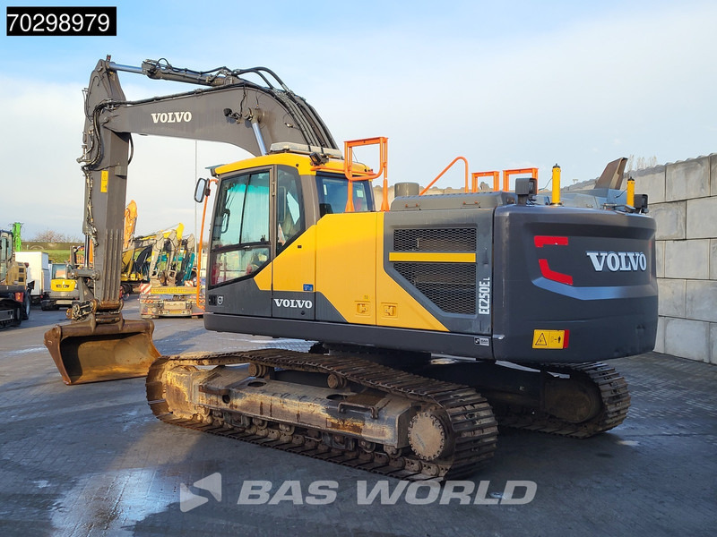 Volvo EC250 E L GPS - 2 Buckets - Excavator pe şenile: Foto 5 Volvo EC250 E L GPS - 2 Buckets - Excavator pe şenile: Foto 5
