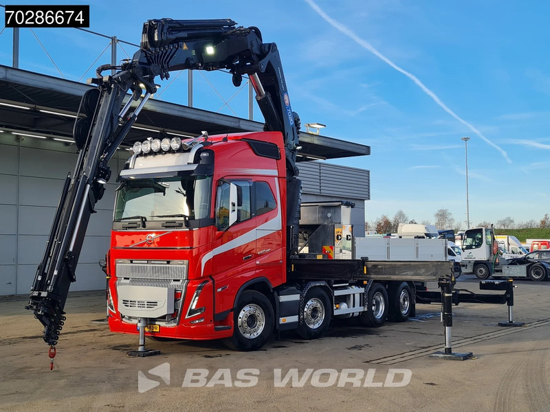 Volvo FH16 650 FH16 8X2 NL-Truck HMF 7020K-RCS Crane + Jib Lift+Steering-Axle Navi LED - Camion platformă, Camion cu macara: Foto 5 Volvo FH16 650 FH16 8X2 NL-Truck HMF 7020K-RCS Crane + Jib Lift+Steering-Axle Navi LED - Camion platformă, Camion cu macara: Foto 5