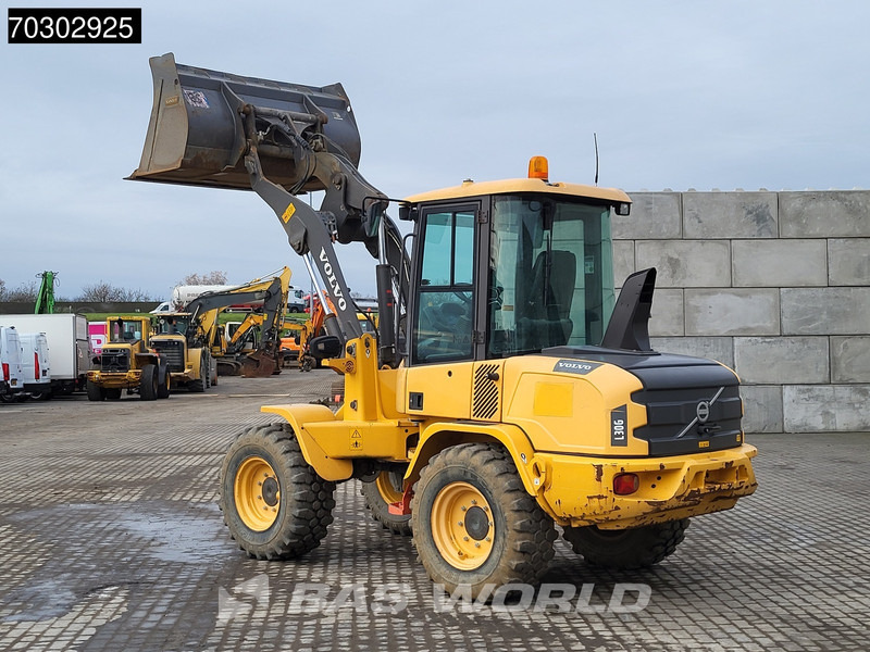 Volvo L30 G - Încărcător frontal pe pneuri: Foto 5 Volvo L30 G - Încărcător frontal pe pneuri: Foto 5