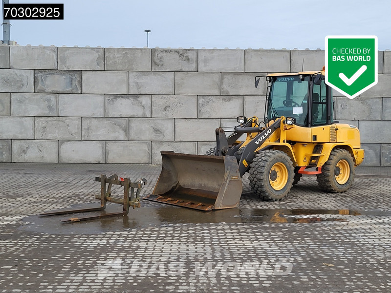 Volvo L30 G - Încărcător frontal pe pneuri: Foto 1 Volvo L30 G - Încărcător frontal pe pneuri: Foto 1
