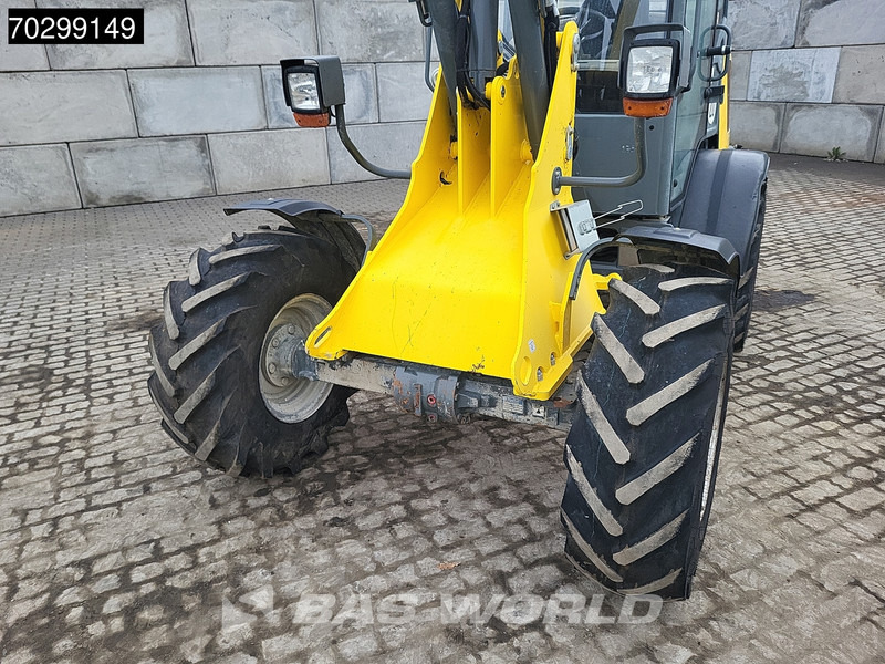 Încărcător frontal pe pneuri WACKER NEUSON WL 44: Foto 13 Încărcător frontal pe pneuri WACKER NEUSON WL 44: Foto 13