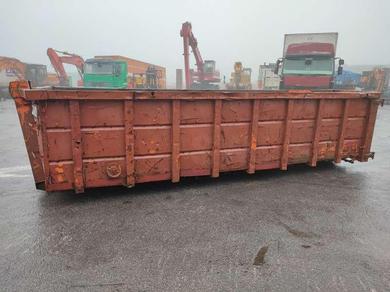 15 M2 - Container abroll: Foto 1 15 M2 - Container abroll: Foto 1