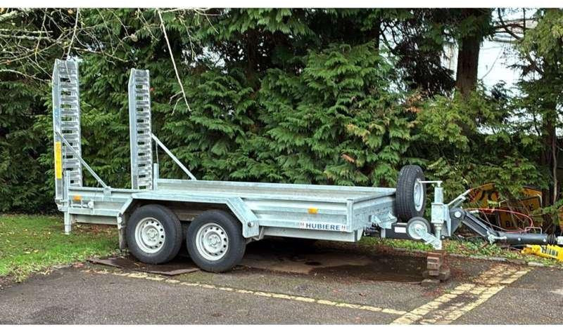 HUBIERE 2 ESSIEUX - Remorca auto: Foto 1 HUBIERE 2 ESSIEUX - Remorca auto: Foto 1
