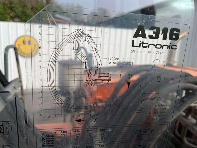 Excavator pe roţi Liebherr A316 LITRONIC: Foto 38