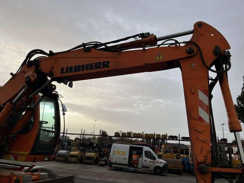Excavator pe roţi Liebherr A316 LITRONIC: Foto 10