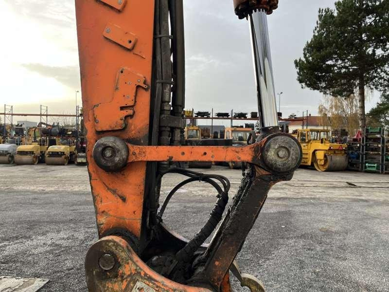 Excavator pe roţi Liebherr A316 LITRONIC: Foto 13