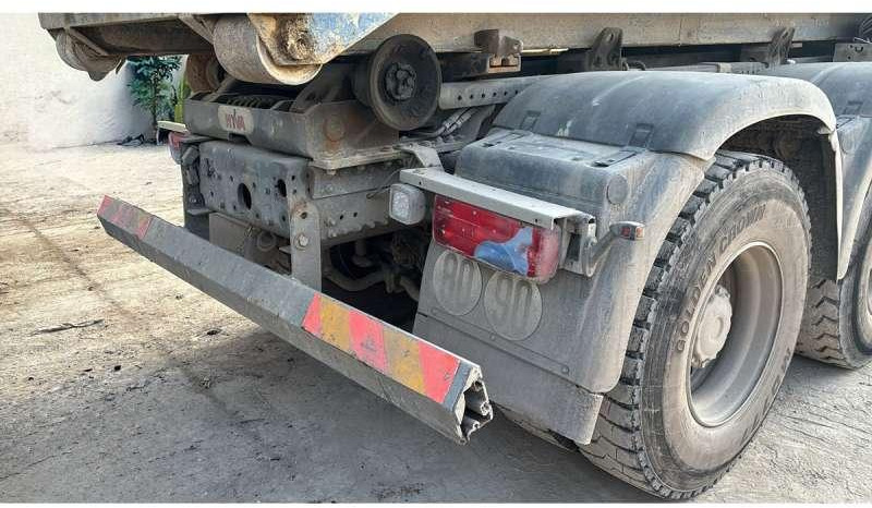 MAN TGS 35.460 8X4 - Camion cu cârlig: Foto 4 MAN TGS 35.460 8X4 - Camion cu cârlig: Foto 4